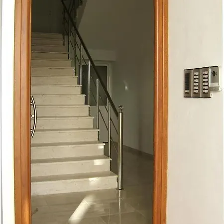 La Caza شقة ساراندا
